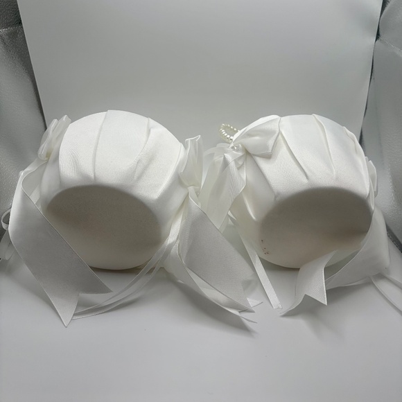 Two Flower Girl White Satin Baskets - Picture 2 of 8